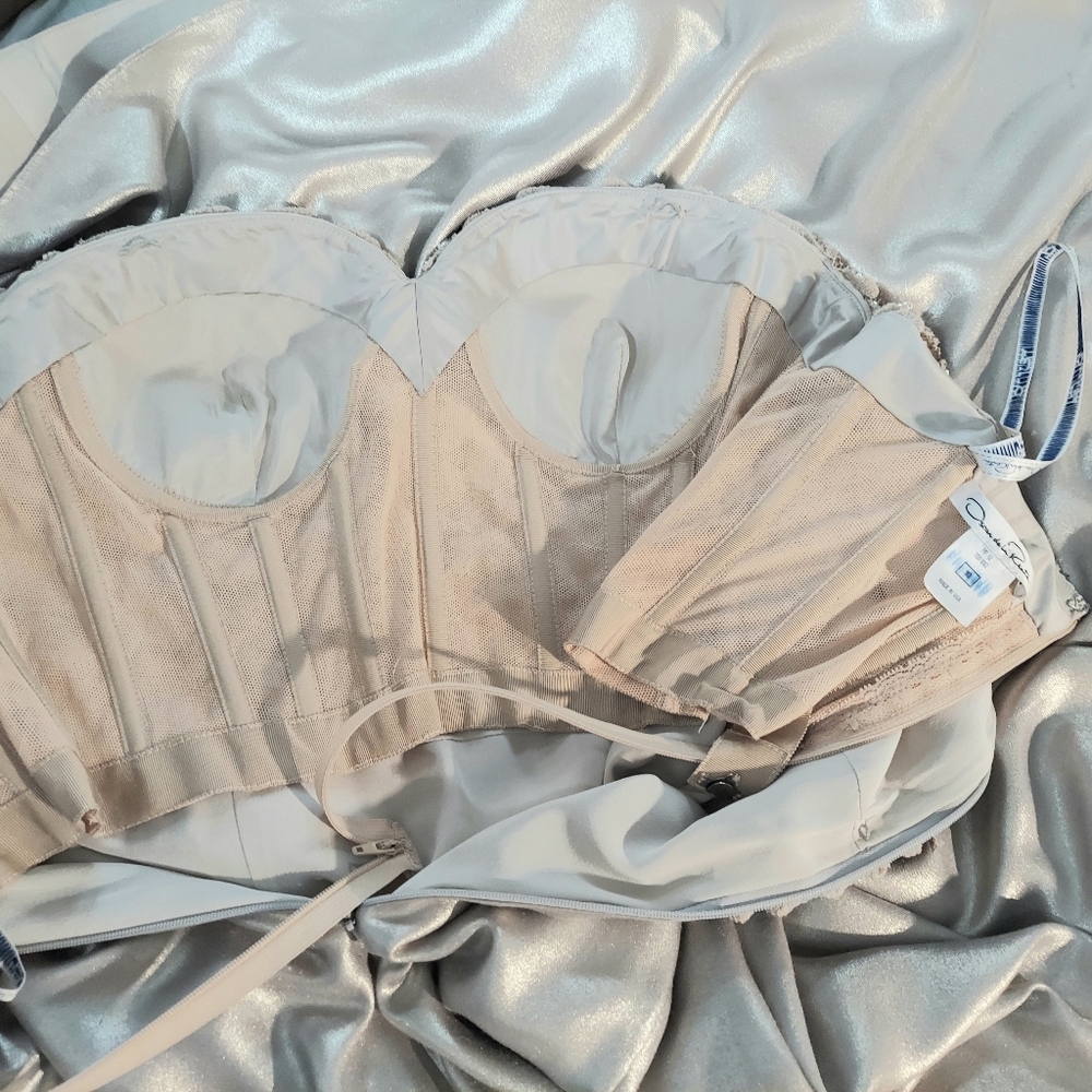 *$8,000 OSCAR DE LA RENTA SILK GLOWING BEAUTY GOLDEN BEAD RUNWAY GOWN US 10 - Picture 9 of 15